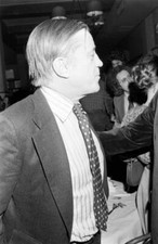 Ben Bradlee attends an awards ceremony at Sardi's in New York- 1977 Old Photo 4