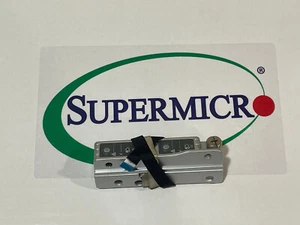 SuperMicro MCP-290-82702-0V SC827 Front Right Handle (Node C & D) - Picture 1 of 1