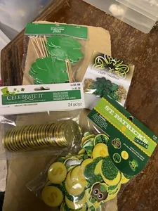 Crafts Misc. St. Patrick Day Items - Picture 1 of 7