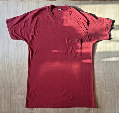 CAMISETA DE BOLSILLO FRUIT OF THE LOOM en blanco vintage años 80 camión de bomberos rojo GRANDE Foto 1 de 4