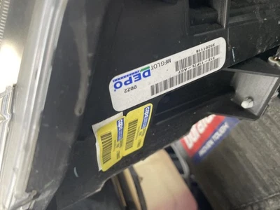 Conjunto de faros izquierdos usados se adapta a: Toyota Sienna 2016 con lámpara LED de circulación diurna Foto 1 de 4