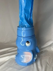 ๐ ELEFUN Butterfly Catching Game by Hasbro ELEPHANT BLOWER ONLY TESTED Vintage - Picture 1 of 7