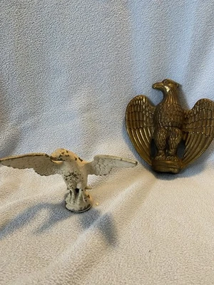 Acabados de poste de bandera vintage Eagles Americana Foto 1 de 4