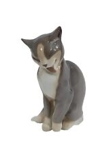 Vtg Bing & Grondahl B&G Grooming Cat 7.5" Gray White Kitty Signed #2256 Quality 