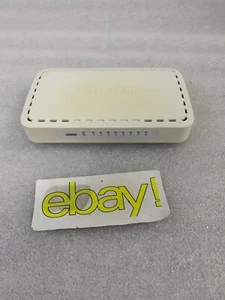 Netgear GS608 V4 8 Port Gigabit Ethernet Switch UNIT ONLY FREE SHIPPING - Picture 1 of 8