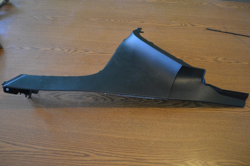 Se adapta a 2005-2009 05 06 07 08 09 SUBARU LEGACY OUTBACK CONSOLA DERECHA MOLDURA LATERAL  Foto 1 de 1