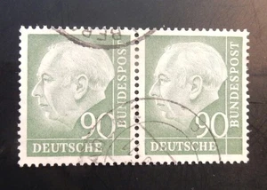 Bund, 193 Heuss waag. Paar gestempelt gepr.Schlegel - Bild 1 von 2