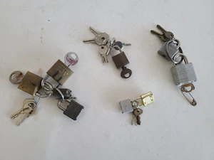 9 Small Padlocks with Keys + Bunch of Extra Misc. Small Keys - Picture 1 of 5