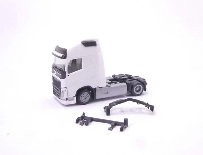 1:87 EM1276 Bausatz Herpa Volvo Gl. XL 4x2 Lowliner Sattelzugmaschine in weiß