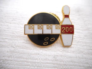 Collector Bowling Award 200 Enamel Gold Color Lapel Pin Black Red Gold White - Imagen 1 de 5