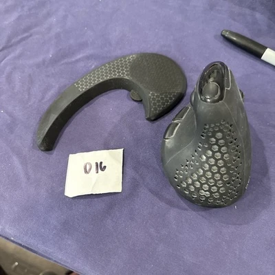 M618XSD Seeker Ergonomic Vertical Mouse with OLED Screen 4000DPI Rechargeable - Image 1 of 3