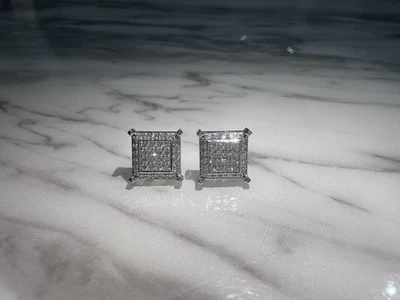 18CT  White Gold Gents earring 1CT lab grown diamonds  - Image 1 of 4