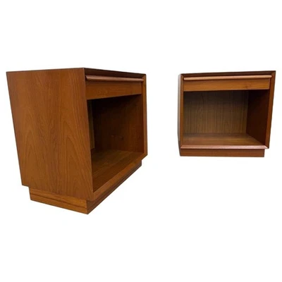 Mesitas de noche danesas modernas vintage de teca - Juego de 2 Foto 1 de 4