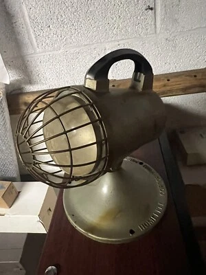 Антикварный прожектор для пожарной машины Homelite Port Chester NY 500 Вт (модель No 31290) - Изображение 1 из 4