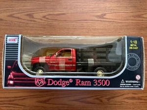 Anson Dodge Ram 3500 V10 Dually Stake Bed 1/18 Scale NIB - Picture 1 of 4