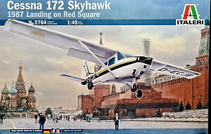 Cessna C172 Skyhawk 1987 de Aterrizaje Snap On Rojo Square - Italeri Kit 1:48 -