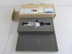 Emerson White Rodgers 767A-374 Hot Surface Ignitor 120V 50Hz 5.0A White - Picture 1 of 5