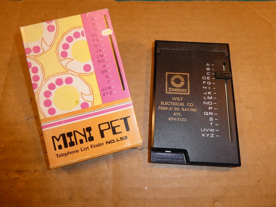 Localizador de lista telefônica vintage mini animal de estimação L53 Delco - Imagem 1 de 1
