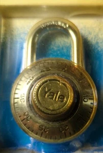Yale Messing 70er Jahre Zahlen Vorhängeschloss V705 Neu aus altem Lagerbestand Made in Hong Kong Scovill - Bild 1 von 3
