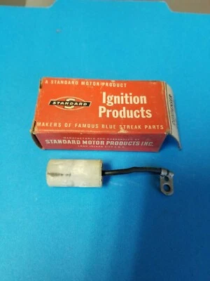 NOS STANDARD MOTOR PRODUCTS Condenser S4-132 - Image 1 of 4