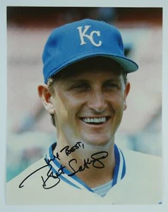 Bret Saberhagen Signed 8x10 Photo Kansas City Royals Autographed - Picture 1 of 3