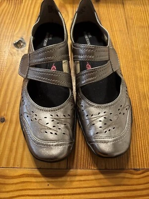 Zapatos planos ROS HOMMERSON para mujer 9,5 Chelsea Mary Jane metálicos 107465 Foto 1 de 4