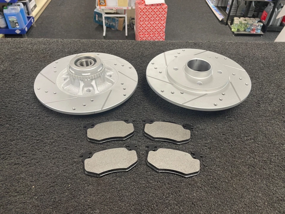 RENAULT CLIO SPORT 172 BRAKE DISC CROSSDRILLED GROOVED BRAKE PAD REAR MINTEX - Image 1 of 1