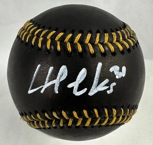 Liam Hendriks Chicago White Sox Signed Autographed Black Baseball Beckett COA - Picture 1 of 2