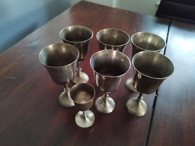Calici In Metallo Decorati - Immagine 1 di 2