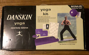 Danskin Yoga Kit ( Read The Description) 