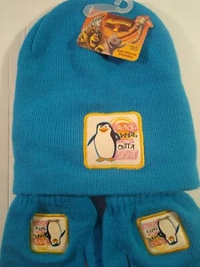 Madagascar 2008 DreamWorks Escape 2 Africa Winter Hat & Glove Combo Set Penguin - Picture 1 of 3