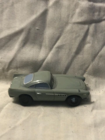 Disney Pixar Cars 2 Finn McMissile Diecast Toy Car Pre-Owned V2799 Mattel 1186 Cover