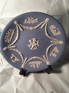  Wedgwood Collector Plate, Cherub Theme, 9" Diameter - Picture 1 of 1