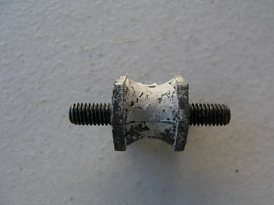 Buje de montaje de bomba de aire VOLVO 850 960 C70 S70 V70 (1996-2004) 1275534 Foto 1 de 4