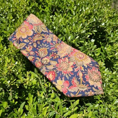 Corbata de seda italiana Pierre Balmain Paris extra larga azul marino floral diseñador Foto 1 de 3