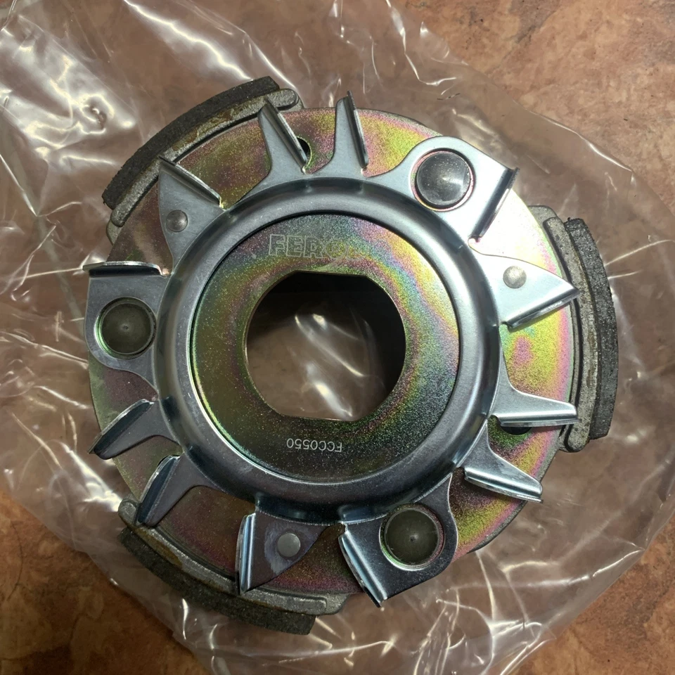 FRIZIONE Ferodo per PIAGGIO  BEVERLY  E Modelli Compatibili - Immagine 1 di 3