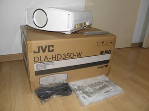 JVC DLA-HD 350 W Weiß- High-End Full-HD Beamer - D-ILA Projektor JVC DLA-HD350W - Bild 1 von 24