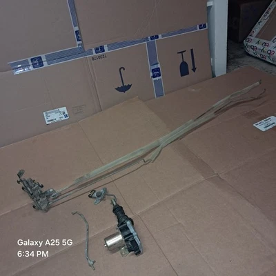 Actuador de cierre y pestillo de puerta del conductor delantero Buick Park Avenue Electra 1985-1990 OEM Foto 1 de 4