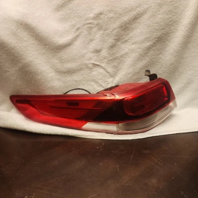 Luz trasera izquierda izquierda para conductor OEM 2016 2018 2019 2020 Kia Optima Foto 1 de 4