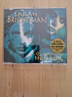 Sarah Brightman: A QUESTION OF HONOR (CD Maxi-Single von 1995 mit 5 Tracks) neuw - Bild 1 von 2