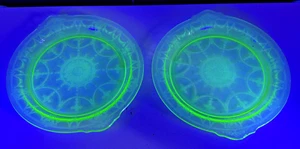 Lot Of 2 Anchor Hocking Depression Glass Cameo Ballerina Uranium 10.5" Plates - Picture 1 of 7