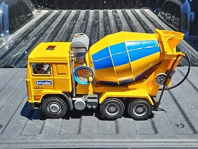 Camión mezclador de cemento Bruder MX 5000 4143 vehículo de construcción  Foto 1 de 4