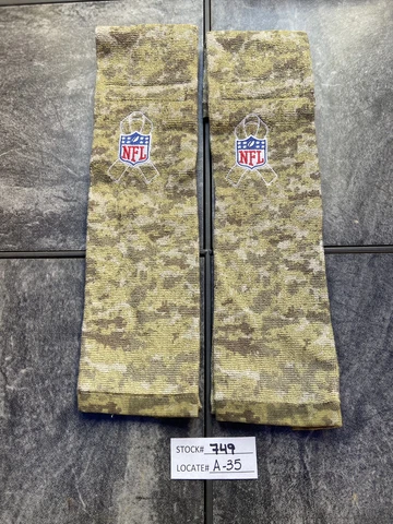 (ONE) Chicago Bears Game NFL Pro Team Issue Salute to Service Digital Camo Field Cover