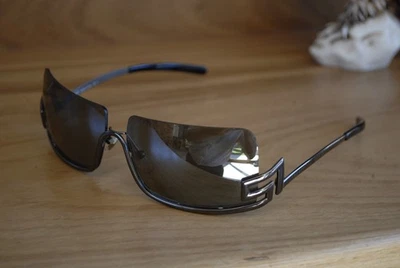 Versace MODN20 Stunning Unusual Designer Sunglasses Vintage VERY RARE - Image 1 of 4