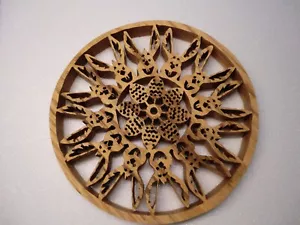 Handmade Collectible Easter Bunnies Trivet Fretwork 8" D x .75" - Picture 1 of 4