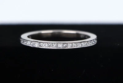 $2,350 Hidalgo 18K White Gold Princess Cut Diamond Twist Rope Wedding Band Ring - Image 1 of 4