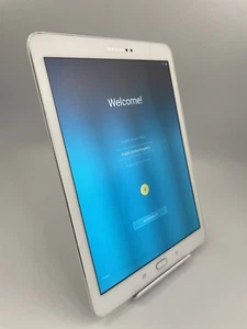 Samsung Galaxy Tab S2 9.7 T810 White Wi-Fi 32GB 9.7" 8MP Android Tablet Cracked - Picture 1 of 24