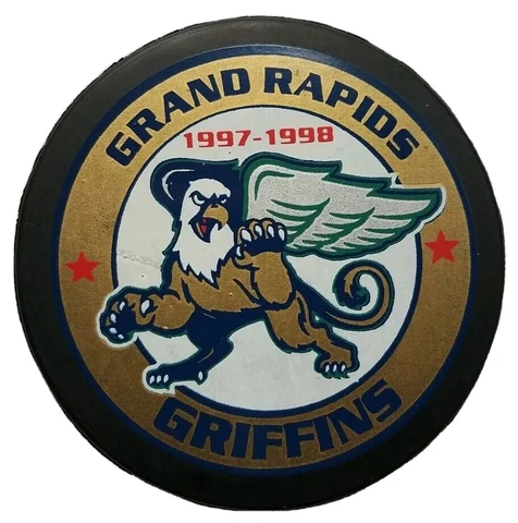 1997-98 GRAND RAPIDS GRIFFINS VINTAGE VICEROY MFG. IHL HOCKEY WORLD PUCK CANADA Cover