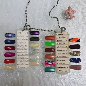 OPI Polished Nail Color Palettes with Beaded Chains Reusable 24 Tips Palette - Picture 1 of 1