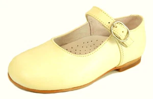 DE OSU -Spain -SALE - Girls Lemon Yellow Leather Dress Shoes - European -Sz 6-7 - Picture 1 of 5
